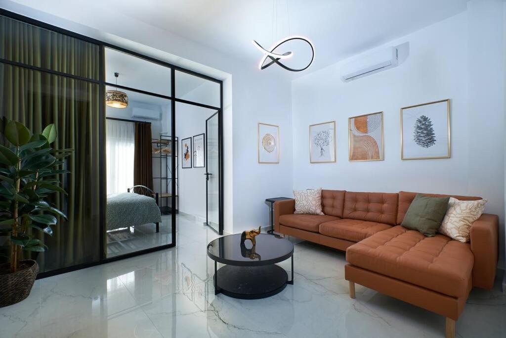 Vantage Apartment